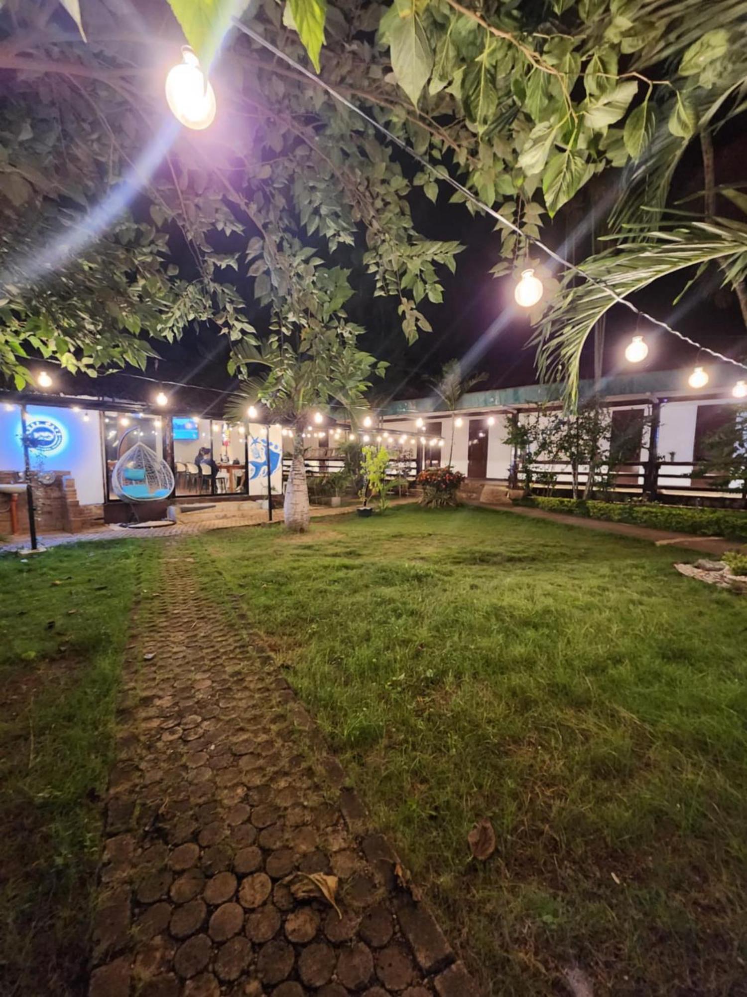 Reef Hostel Puerto Princesa Екстер'єр фото