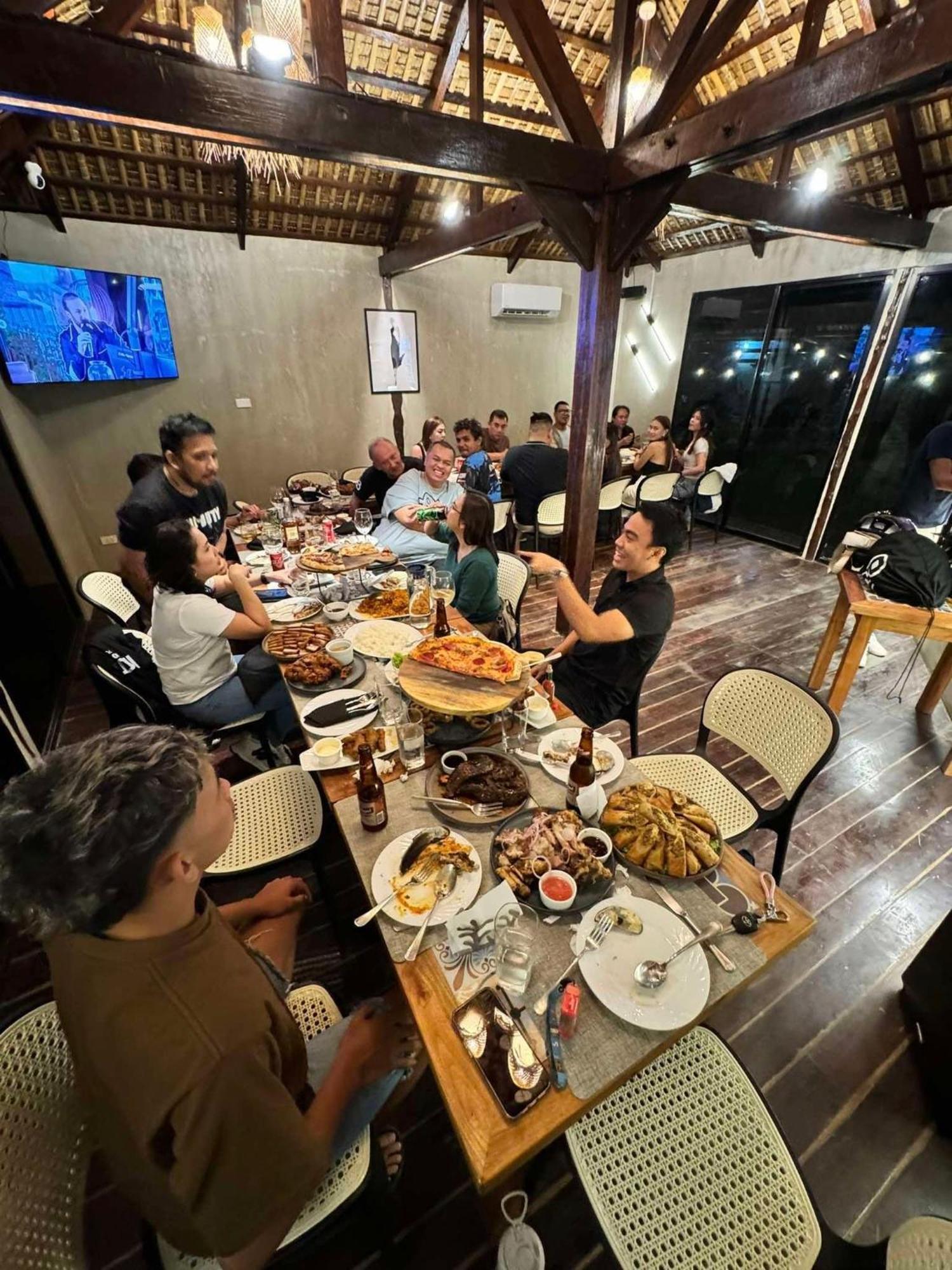 Reef Hostel Puerto Princesa Екстер'єр фото